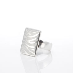 ZEBRA -Out of Africa　　Ring(Large)　White