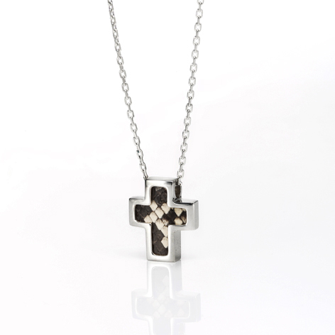 Wild Python Cross　Necklace　(Small)　DiamondPython