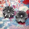 菊 ソフトレリーズボタン -Floral emblems of Japan- Kiku(chrysanthemum)